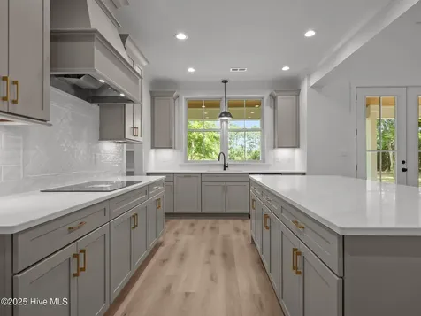 104 Indian Trail Beaufort NC 28516