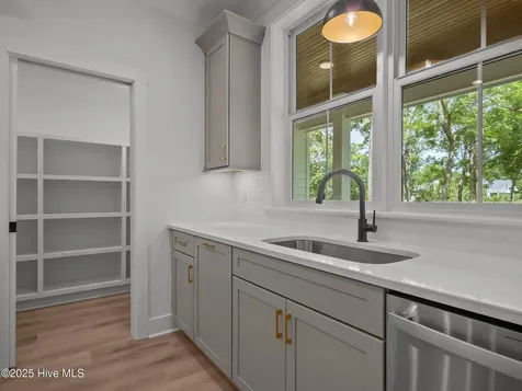 104 Indian Trail Beaufort NC 28516