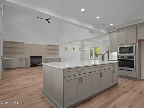 104 Indian Trail Beaufort NC 28516