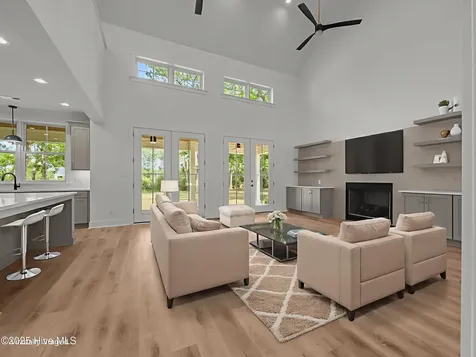 104 Indian Trail Beaufort NC 28516