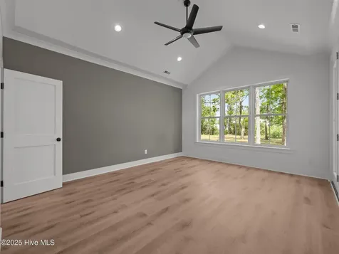 104 Indian Trail Beaufort NC 28516