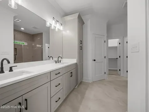 104 Indian Trail Beaufort NC 28516