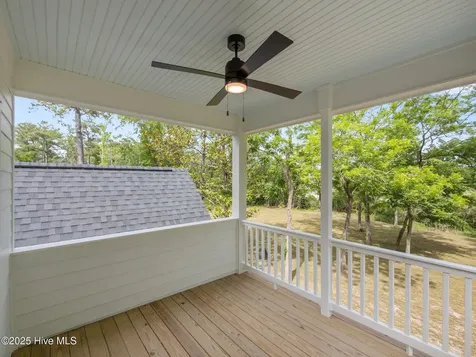 104 Indian Trail Beaufort NC 28516