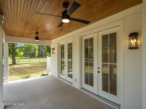 104 Indian Trail Beaufort NC 28516