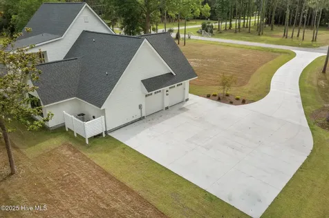 104 Indian Trail Beaufort NC 28516
