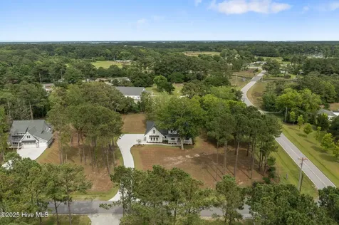 104 Indian Trail Beaufort NC 28516
