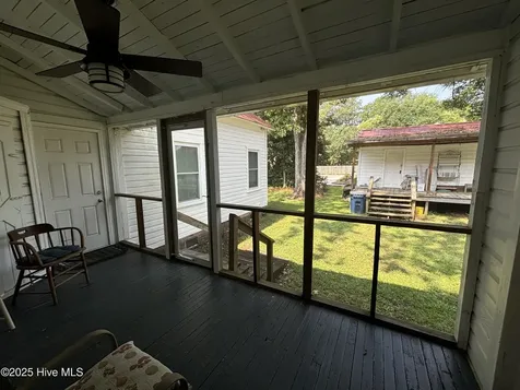 217 N Howard Street Chadbourn NC 28431