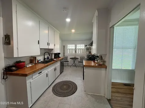 217 N Howard Street Chadbourn NC 28431