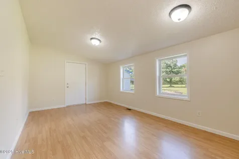 161 Howard Lane Swansboro NC 28584