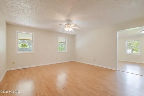 161 Howard Lane Swansboro NC 28584