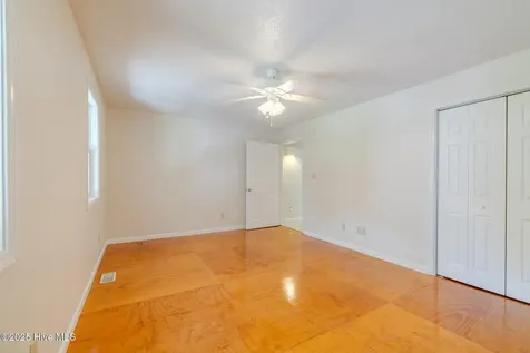 161 Howard Lane Swansboro NC 28584
