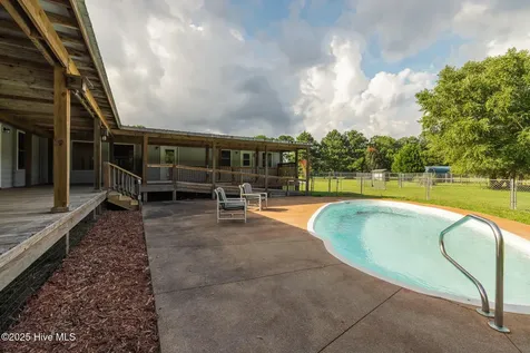 161 Howard Lane Swansboro NC 28584