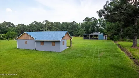 161 Howard Lane Swansboro NC 28584