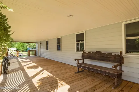 161 Howard Lane Swansboro NC 28584