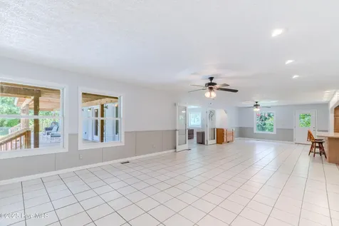 161 Howard Lane Swansboro NC 28584