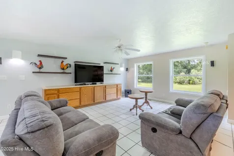 161 Howard Lane Swansboro NC 28584