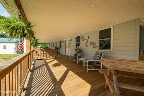 161 Howard Lane Swansboro NC 28584