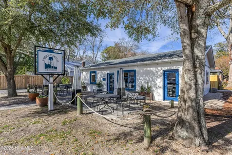 102 W Brown Street Southport NC 28461