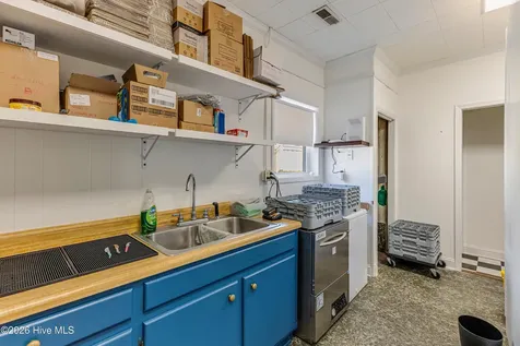 102 W Brown Street Southport NC 28461