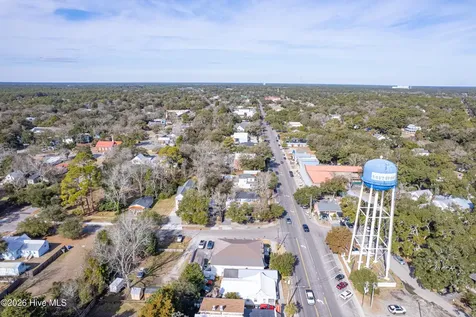 102 W Brown Street Southport NC 28461