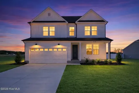 818 Fairway Road Ayden NC 28513