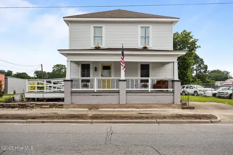 122 W 5th Street Washington NC 27889