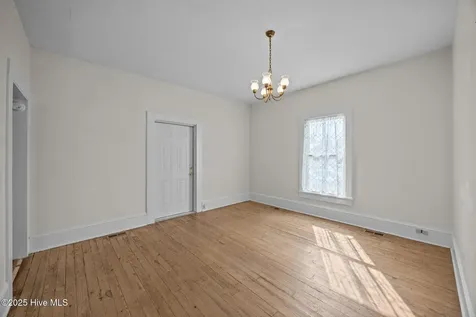 122 W 5th Street Washington NC 27889