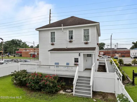 122 W 5th Street Washington NC 27889
