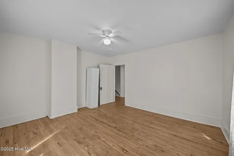 122 W 5th Street Washington NC 27889