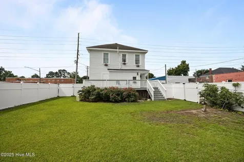 122 W 5th Street Washington NC 27889