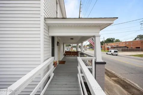122 W 5th Street Washington NC 27889