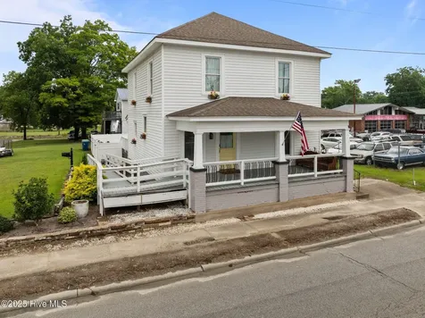 122 W 5th Street Washington NC 27889