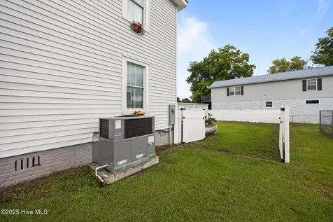 122 W 5th Street Washington NC 27889