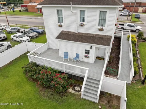 122 W 5th Street Washington NC 27889