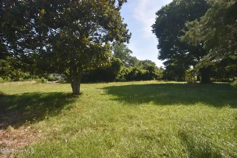 942 Chapman Street New Bern NC 28560