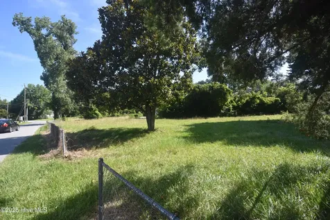 942 Chapman Street New Bern NC 28560