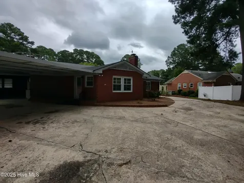 1109 Treemont Road NW Wilson NC 27896