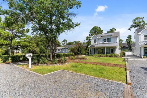 304 W 11th Street Southport NC 28461