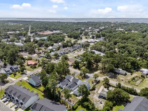 304 W 11th Street Southport NC 28461