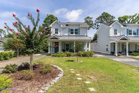 304 W 11th Street Southport NC 28461