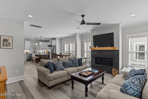 304 W 11th Street Southport NC 28461