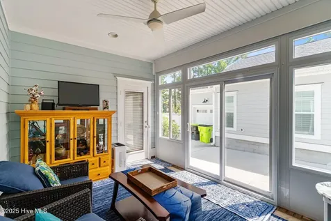304 W 11th Street Southport NC 28461