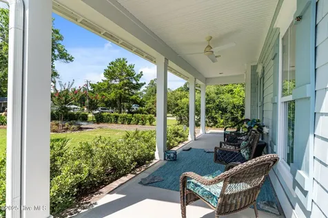 304 W 11th Street Southport NC 28461