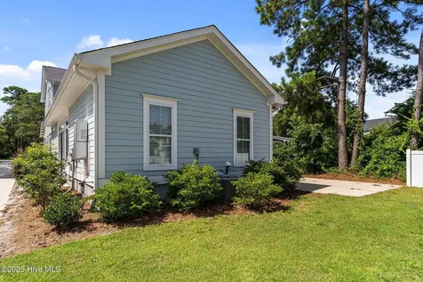304 W 11th Street Southport NC 28461