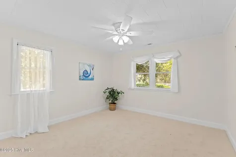 1041 Highway 101 Beaufort NC 28516