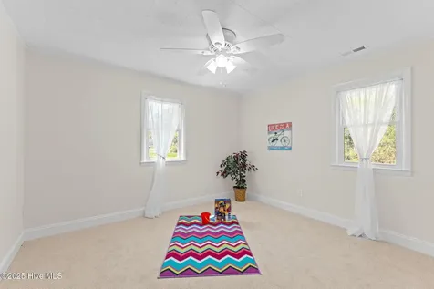 1041 Highway 101 Beaufort NC 28516