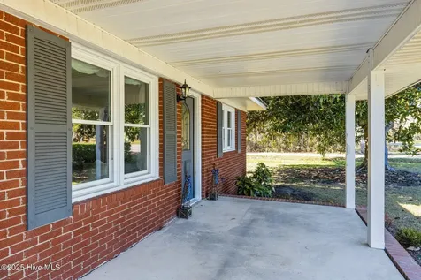 1041 Highway 101 Beaufort NC 28516