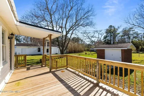 1041 Highway 101 Beaufort NC 28516