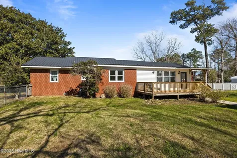 1041 Highway 101 Beaufort NC 28516