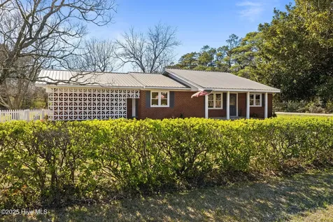 1041 Highway 101 Beaufort NC 28516